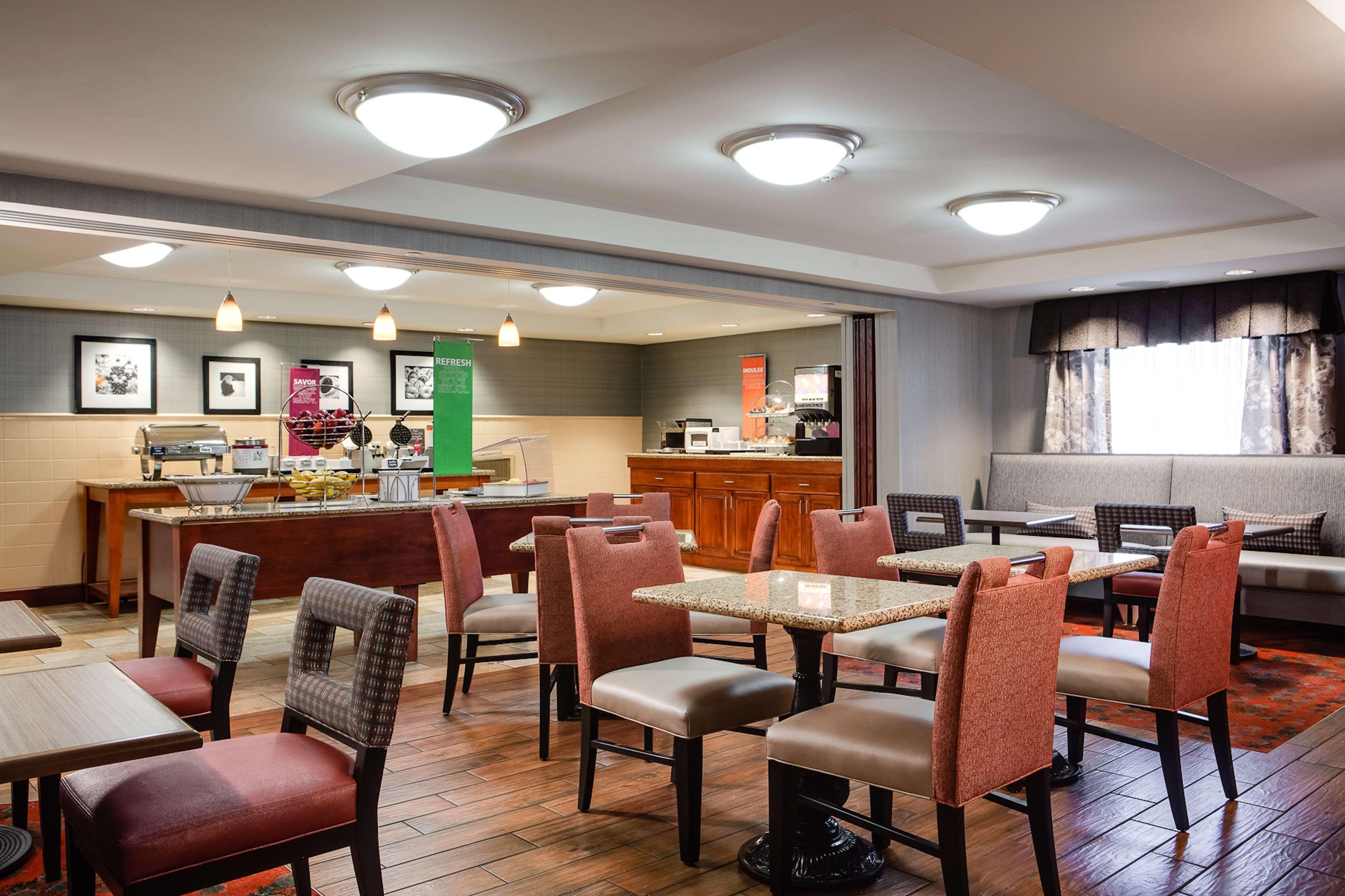 Hampton Inn Dubuque Eksteriør bilde