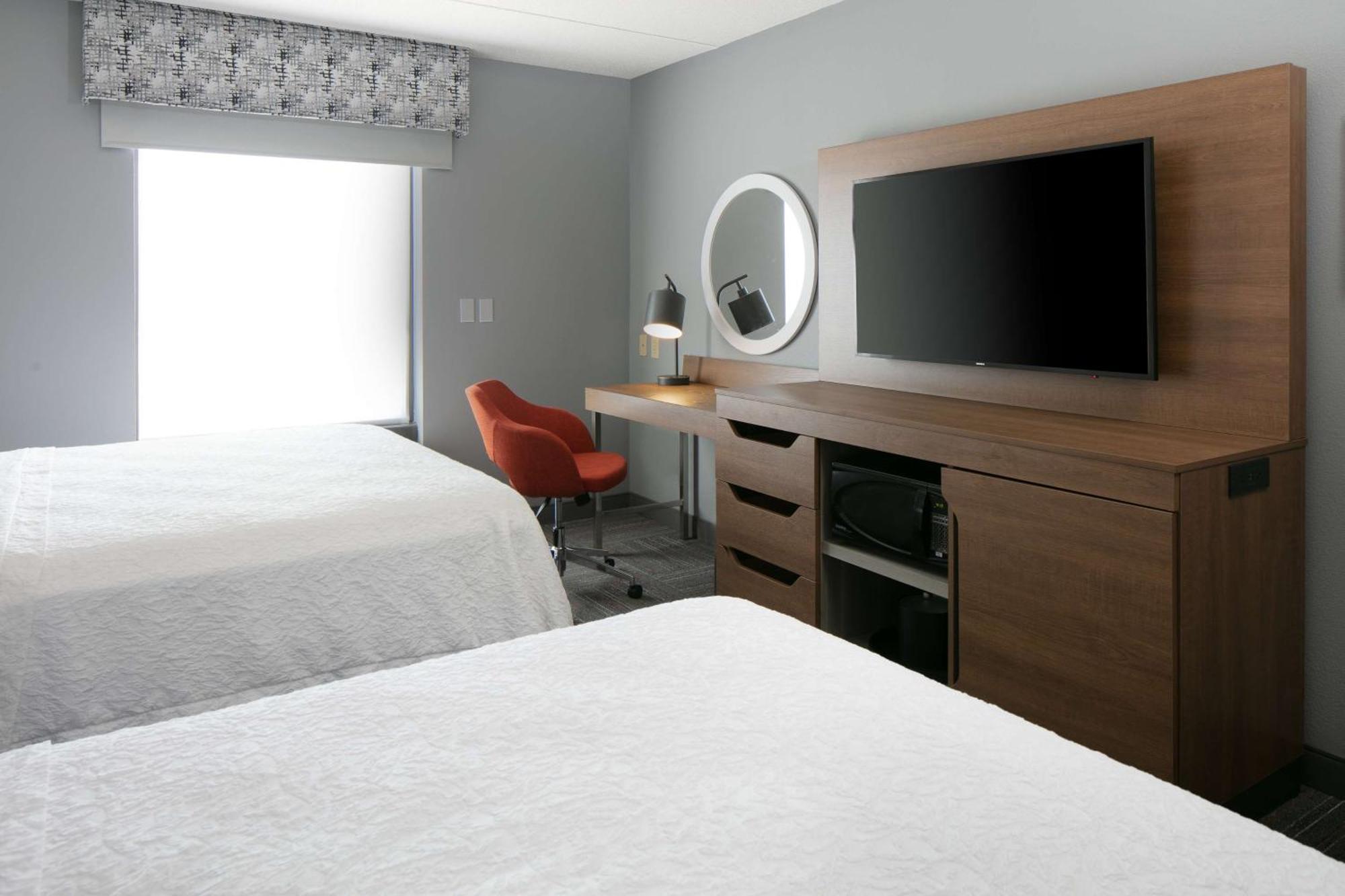Hampton Inn Dubuque Eksteriør bilde