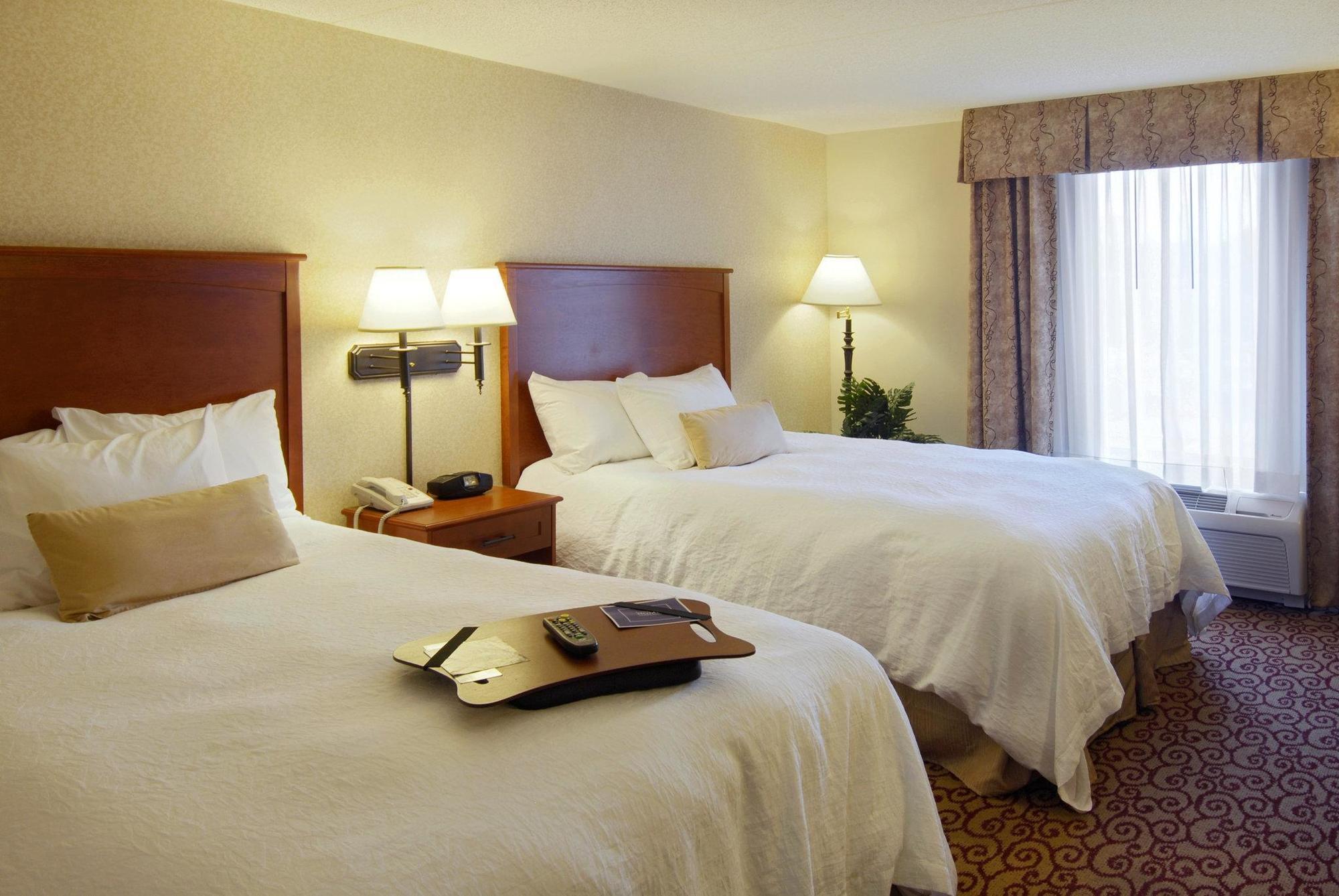 Hampton Inn Dubuque Eksteriør bilde