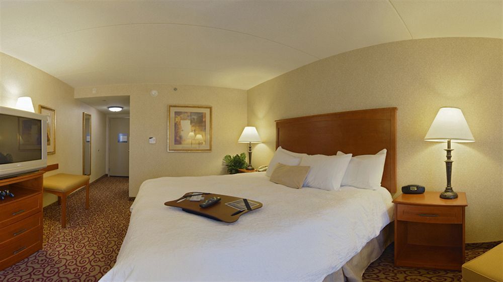Hampton Inn Dubuque Eksteriør bilde
